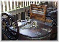 machineAlaver.jpg (58925 octets)
